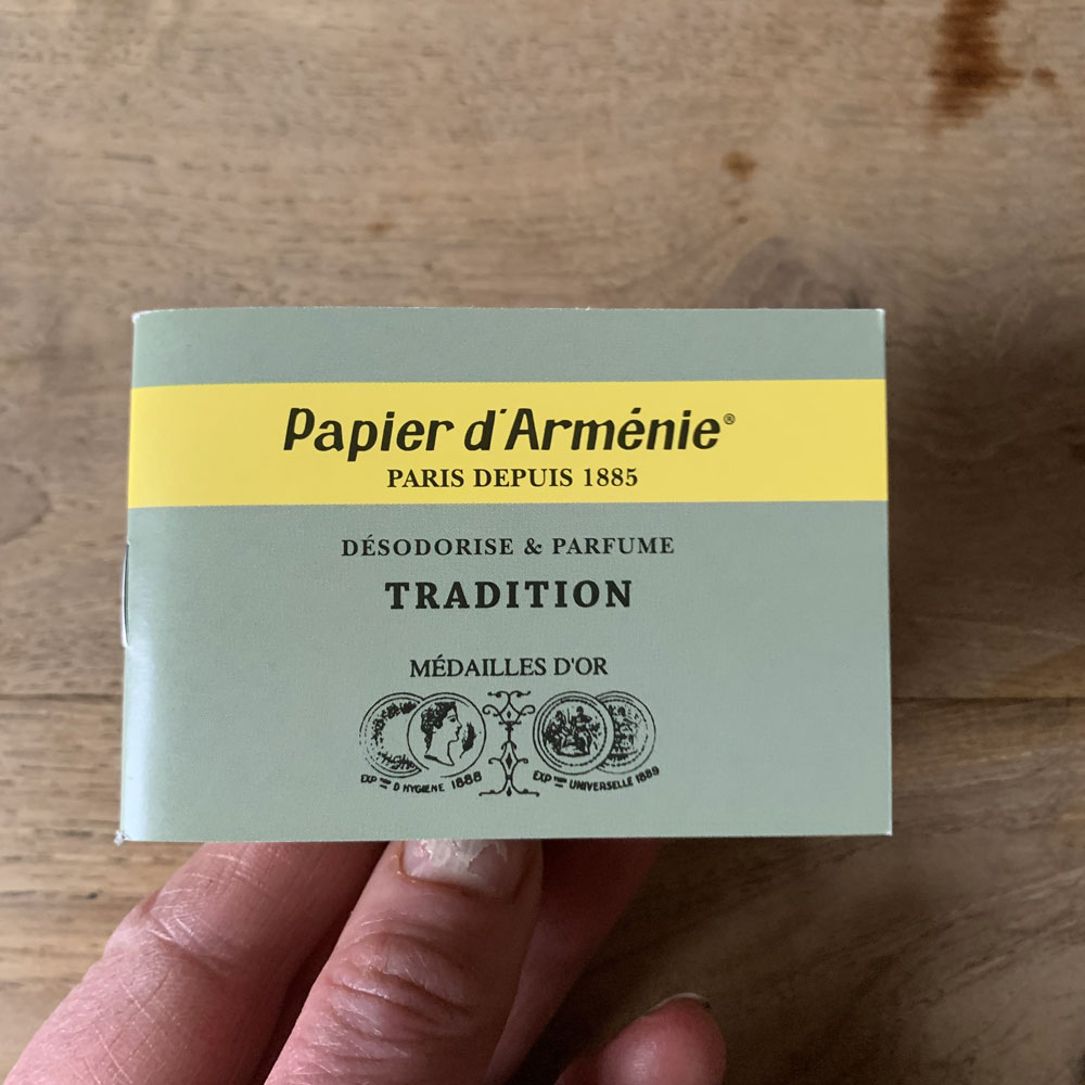 Papier-tradition-book Papier d'Arménie - Tradition Perfume Booklet
